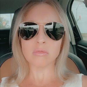 Meet your Posher, Tonya